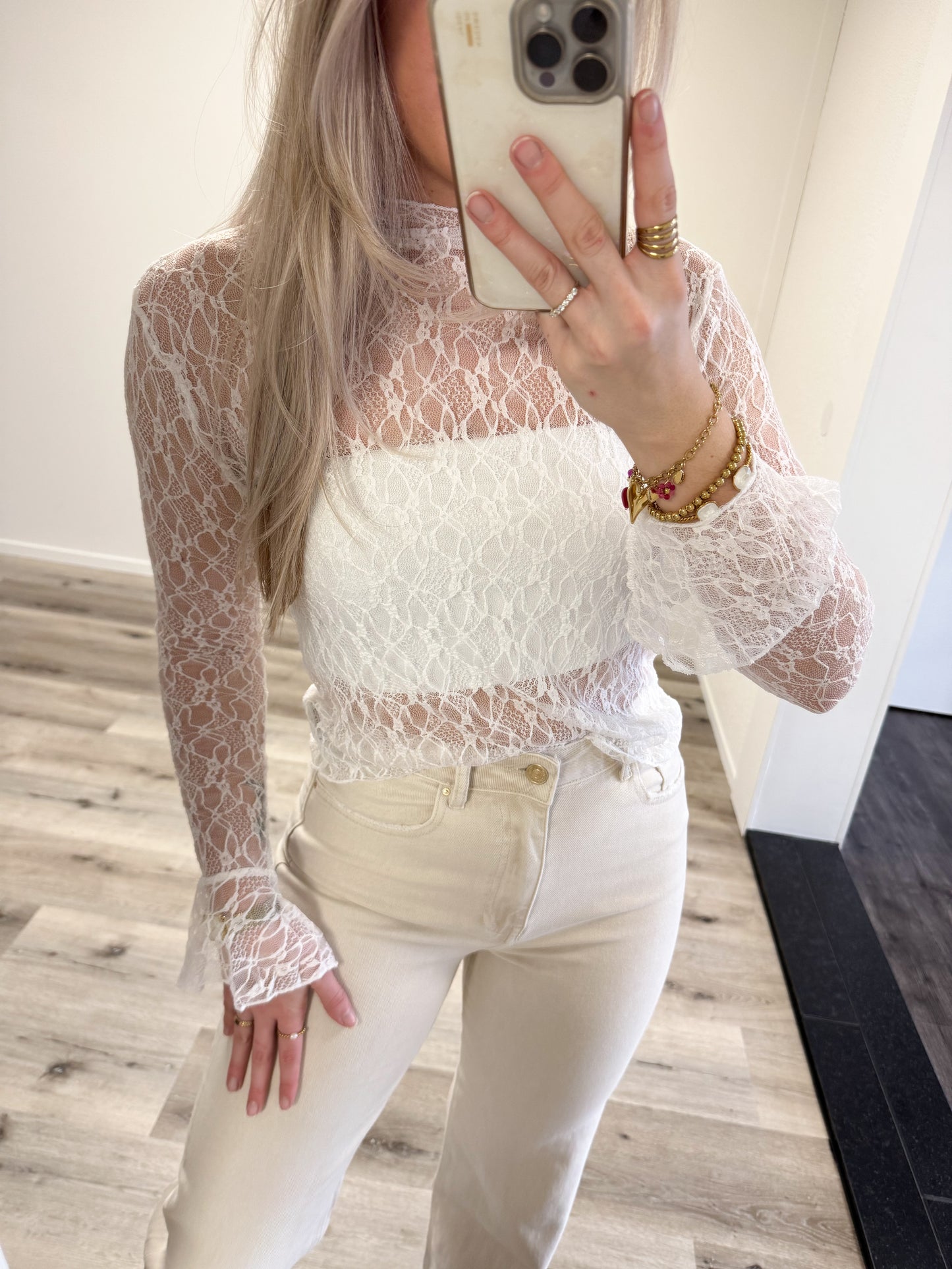 Top | Ella | Wit