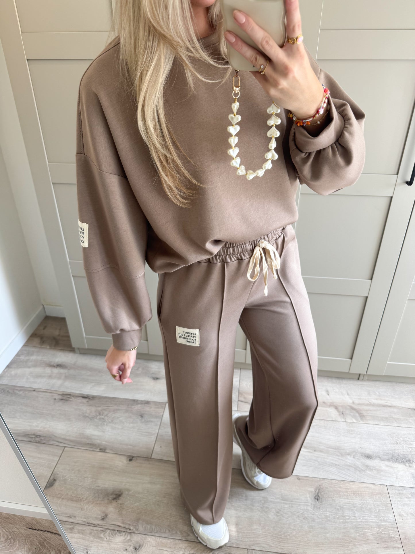 Set | Chill | Taupe