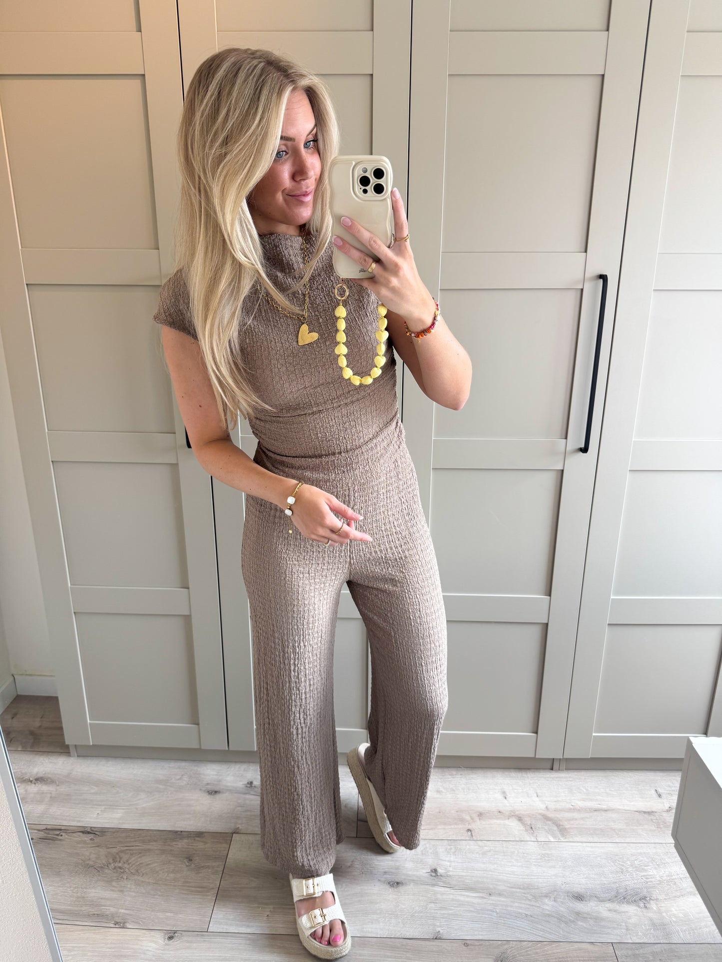 Set | Esmay | Taupe