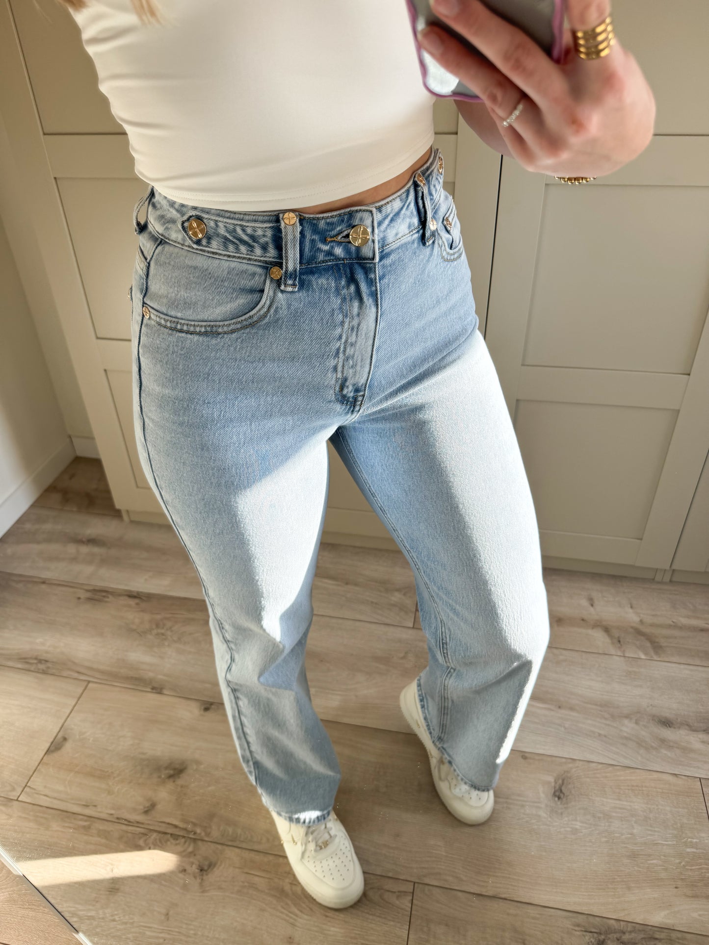 Wide leg jeans | Puck | Licht denim wordt donderdag verstuurd