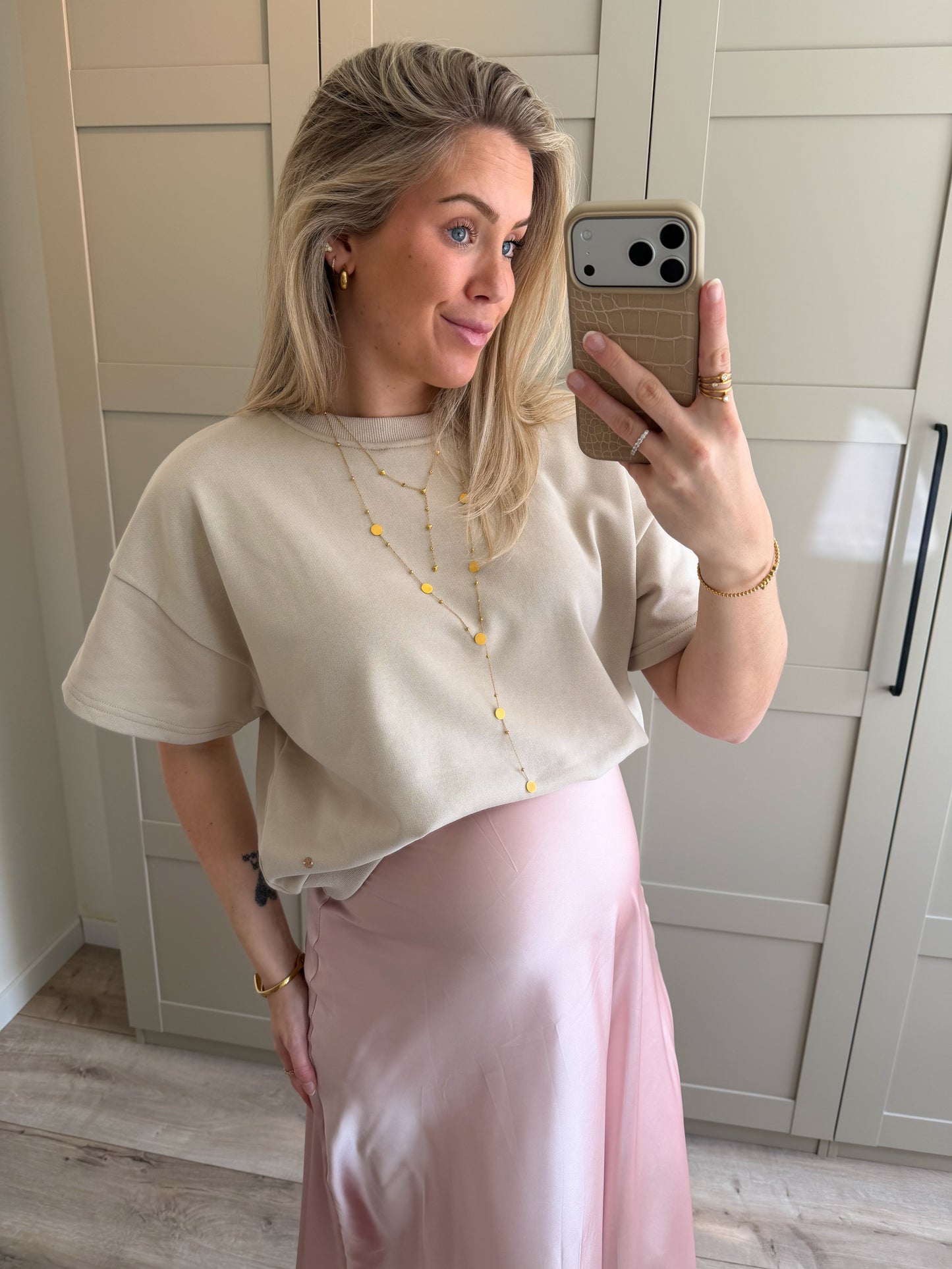 Rok | Ashley | Lichtroze