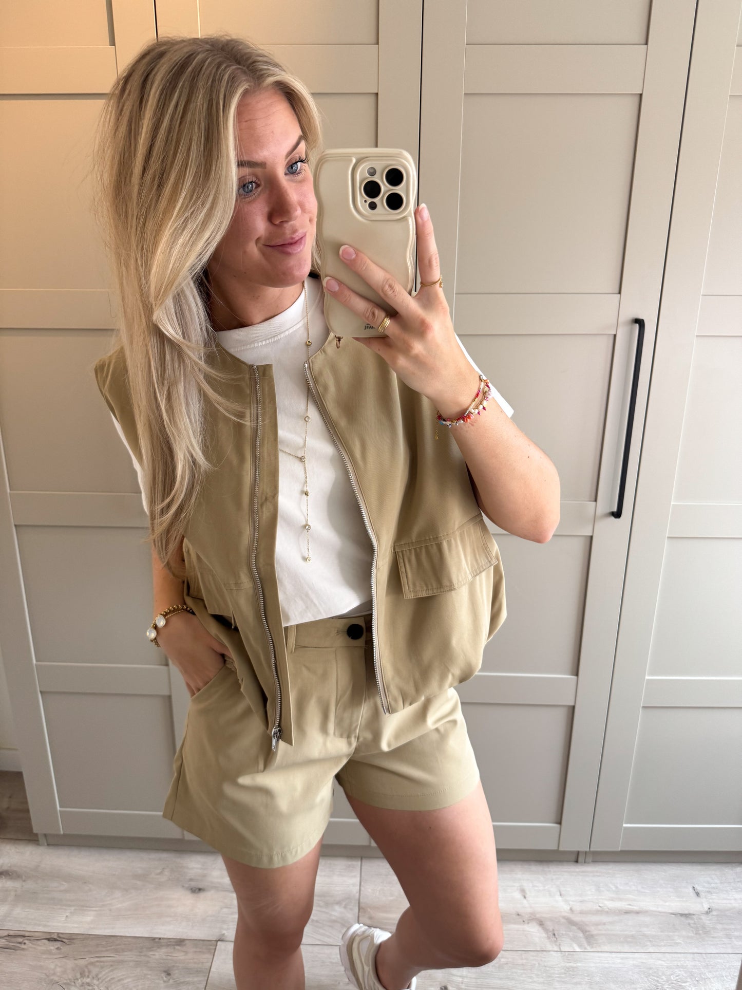 Set | Hanna | Camel