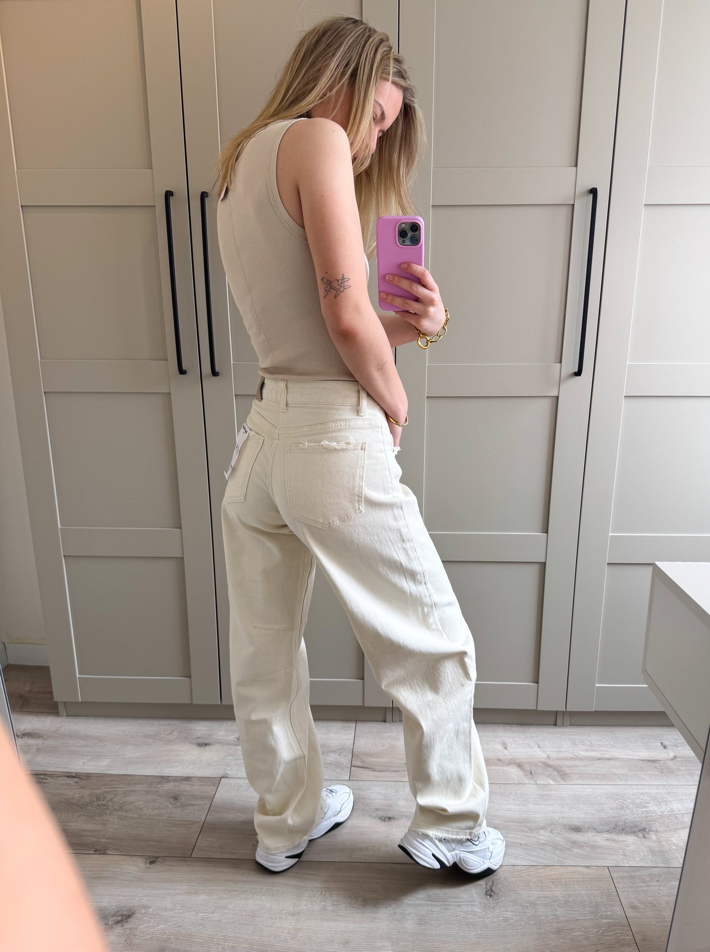 Tall balloon jeans | Joyce | Linnen look beige denim