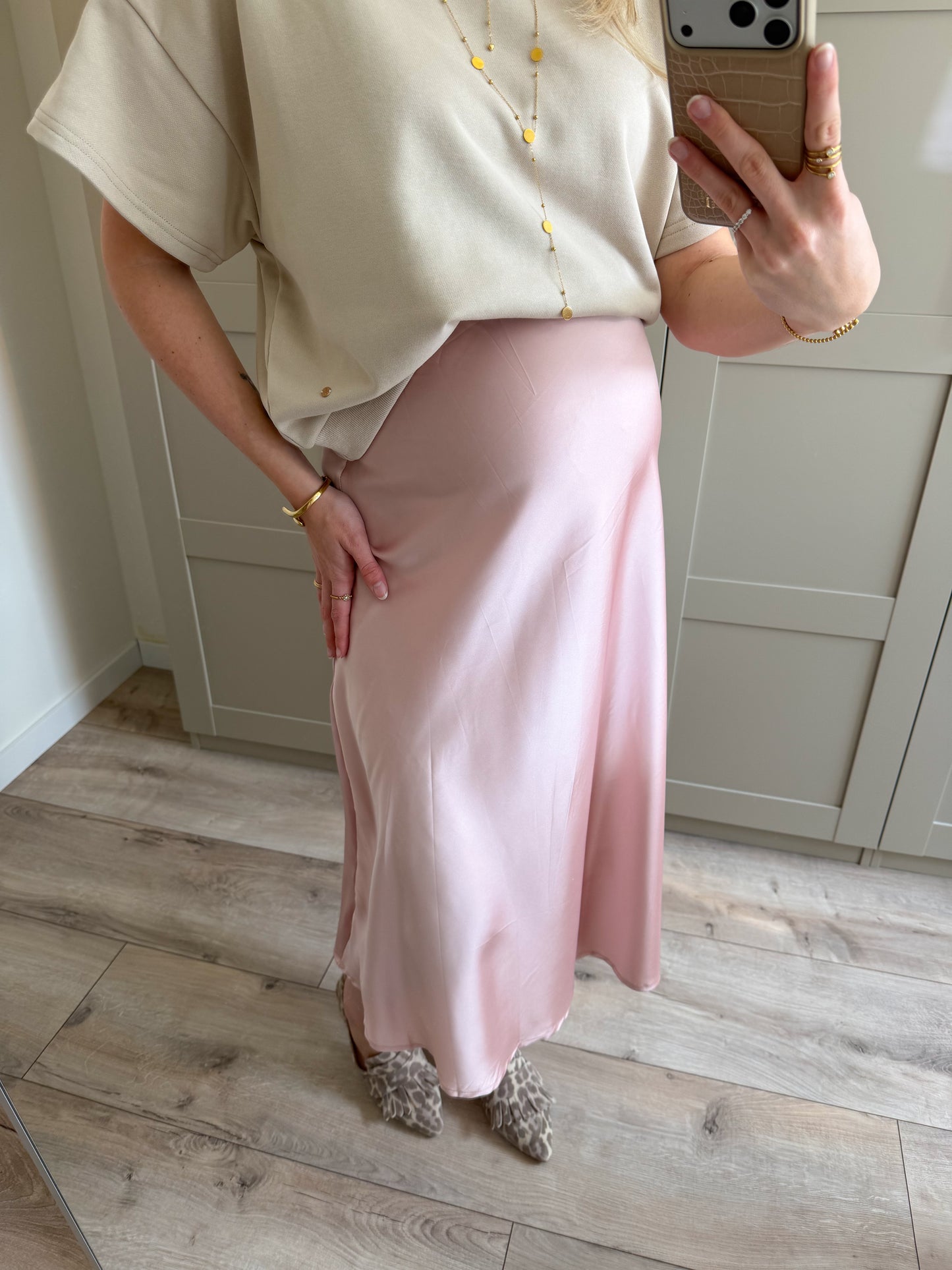 Rok | Ashley | Lichtroze