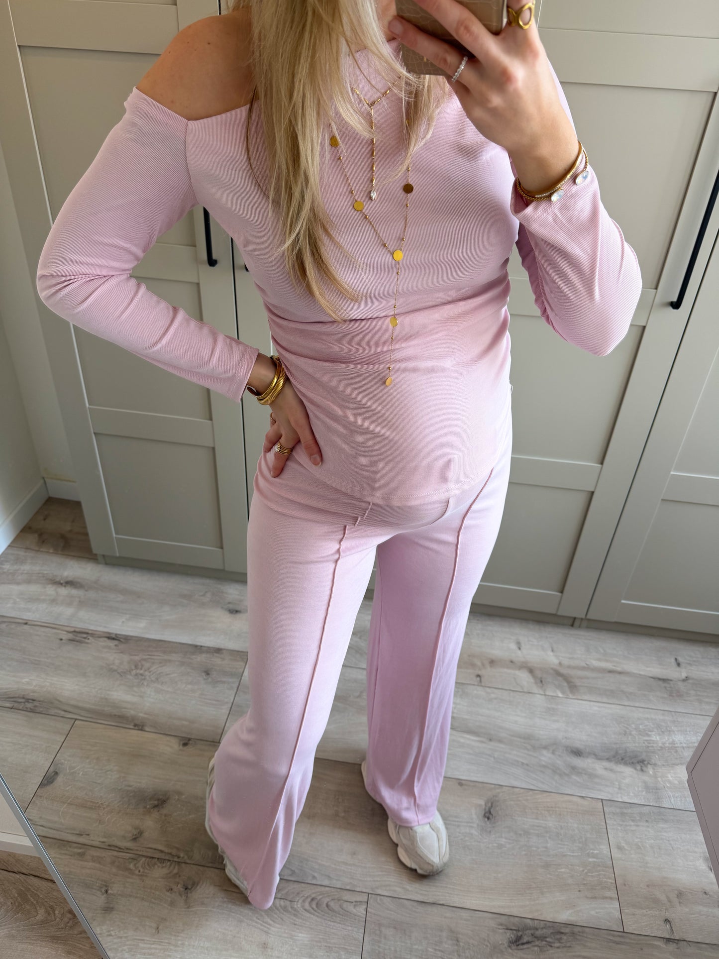 Set | Susan | Lichtroze