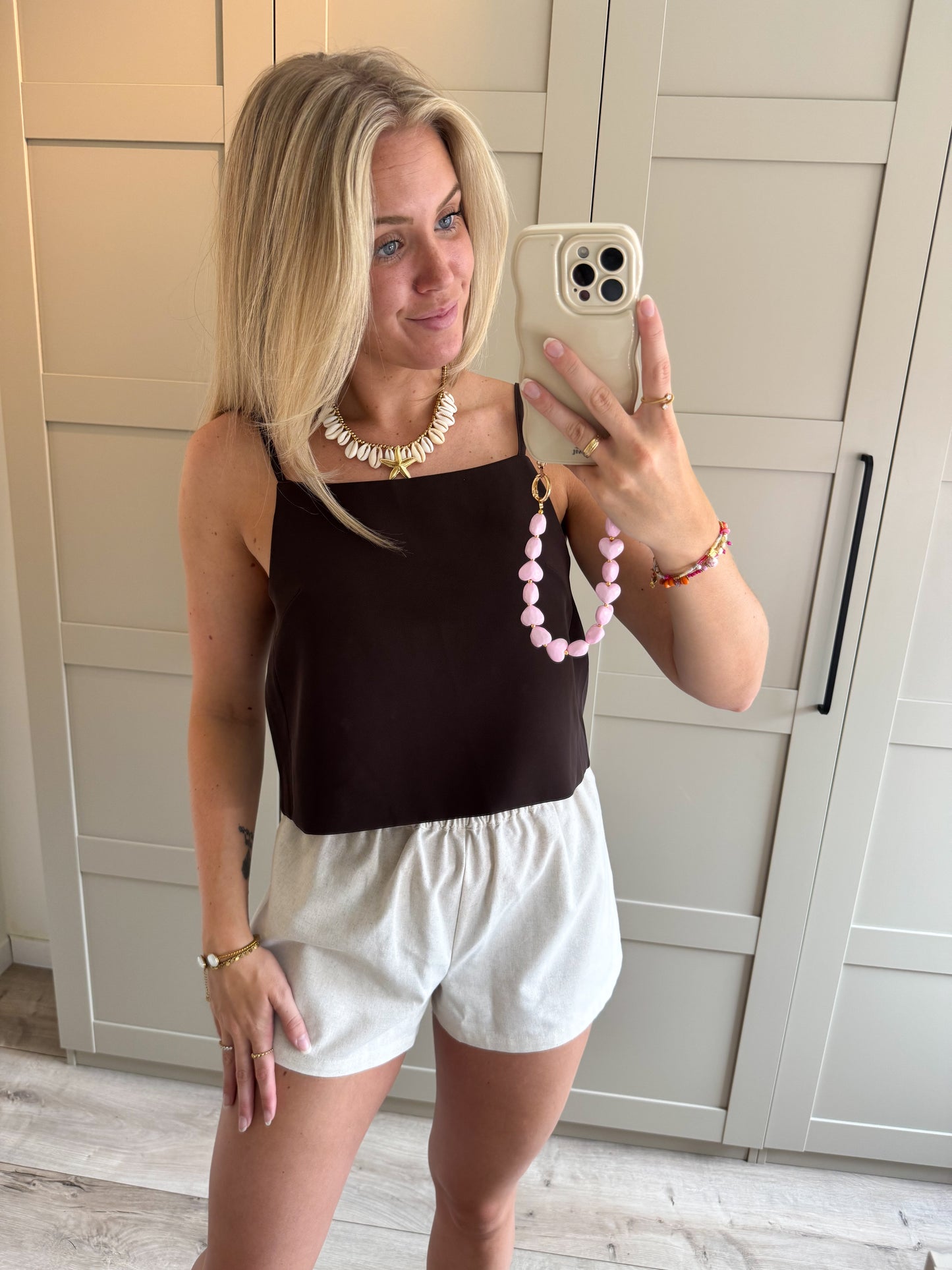 Top | Lova | Bruin