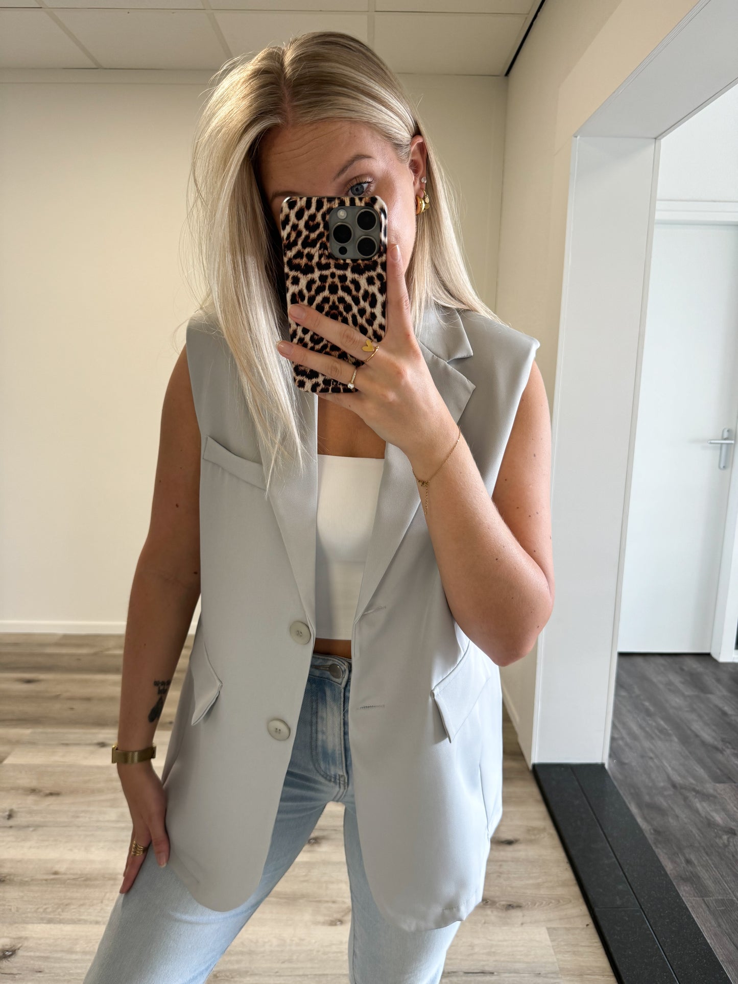 Gilet | Sofie | Licht grijs (overslag rug)