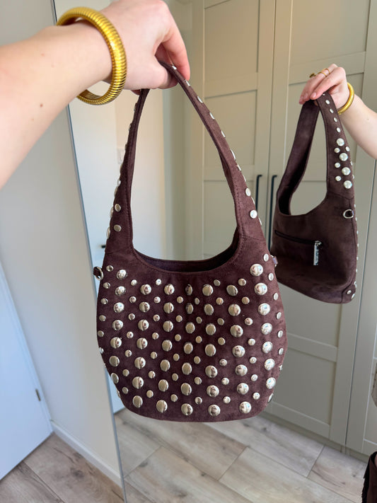 Tas | Studs | Bruin
