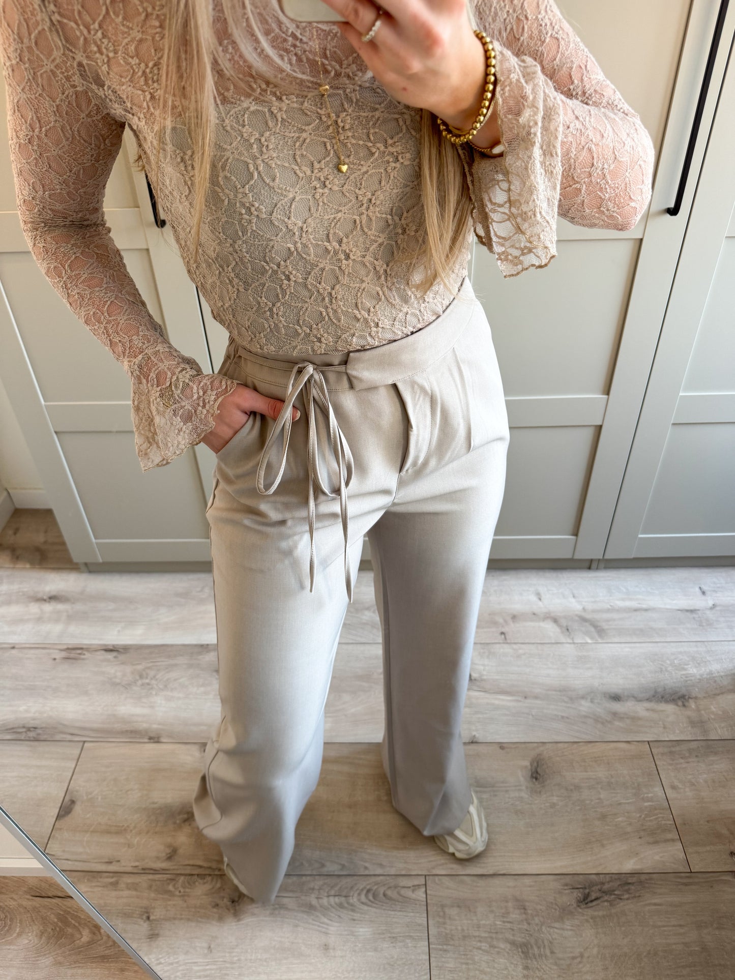 Pre-order Pantalon | Emily | Taupe uiterlijk 27 maart verstuurd